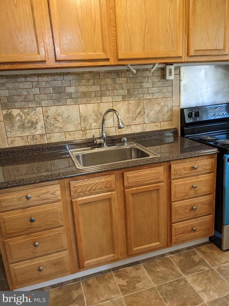 4766 Elison Ave, Baltimore, MD 21206-6815