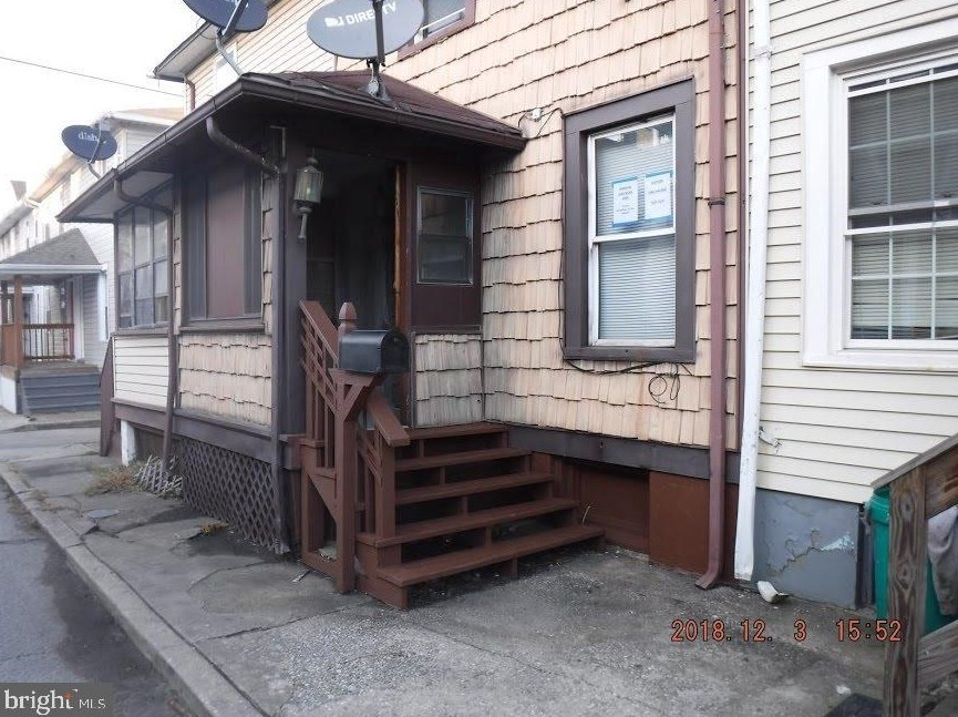 4215 Grace Ct, Baltimore, MD 21226-1312