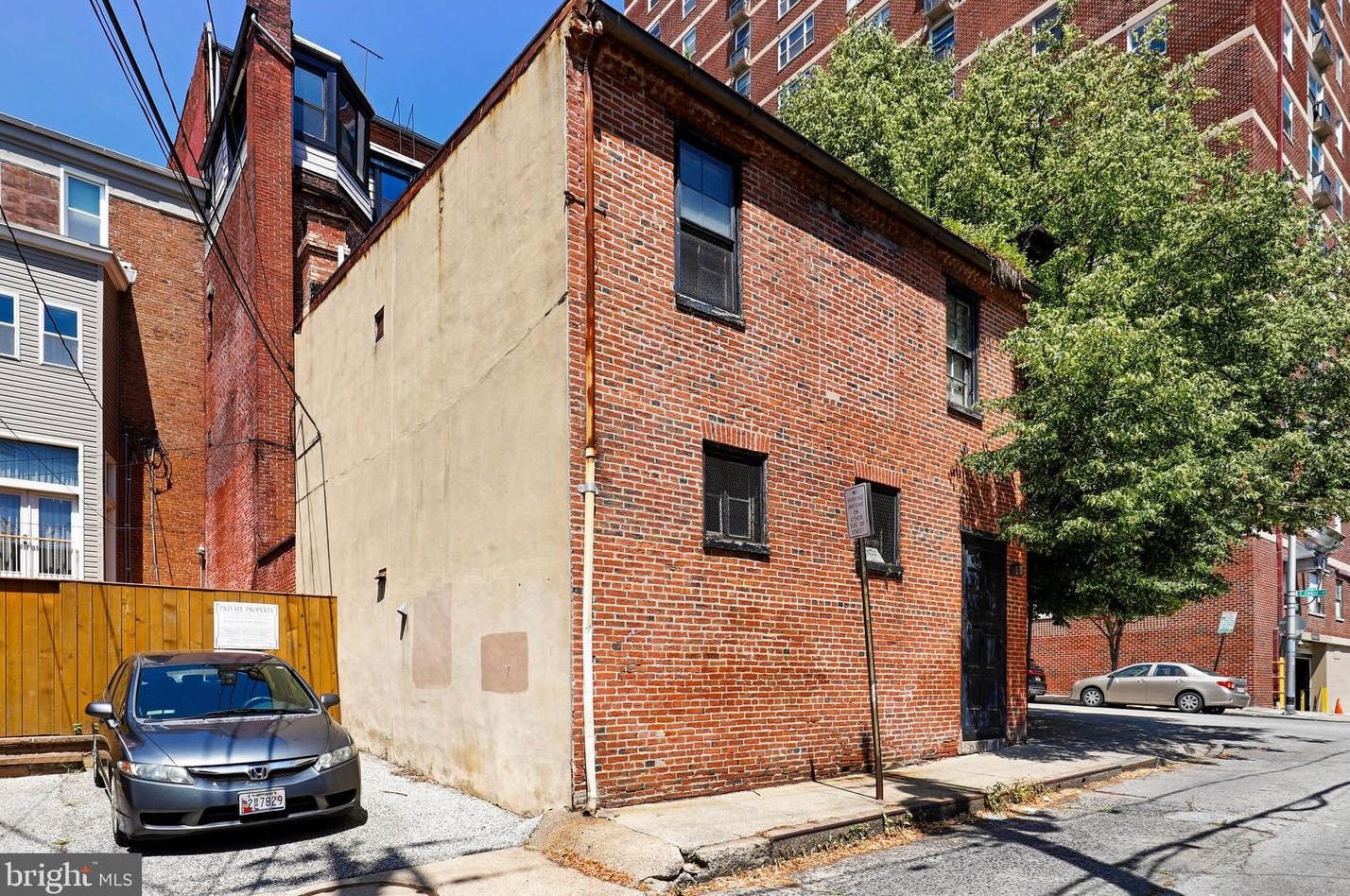 103 Chase St, Baltimore, MD 21202-2603