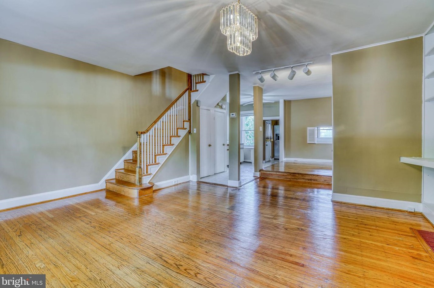 4804 Edmondson Ave, Baltimore MD  21229-2405 exterior