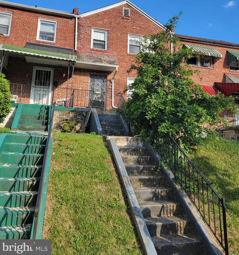 29 Kossuth St, Baltimore, MD 21229-3752
