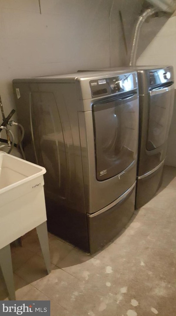 5719 Denwood Ave, Baltimore MD  21206-7029 exterior