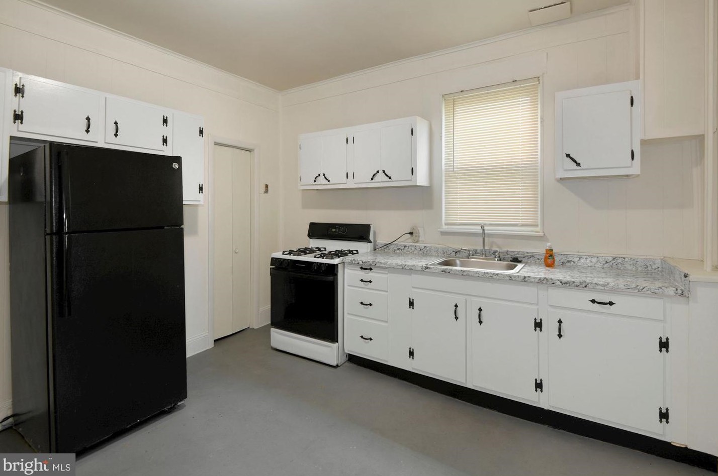 728 43 St, Baltimore MD 21211-1611 exterior