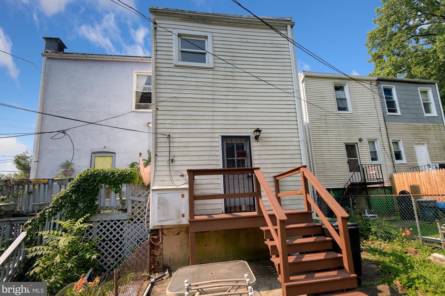 728 43 St, Baltimore MD 21211-1611 exterior
