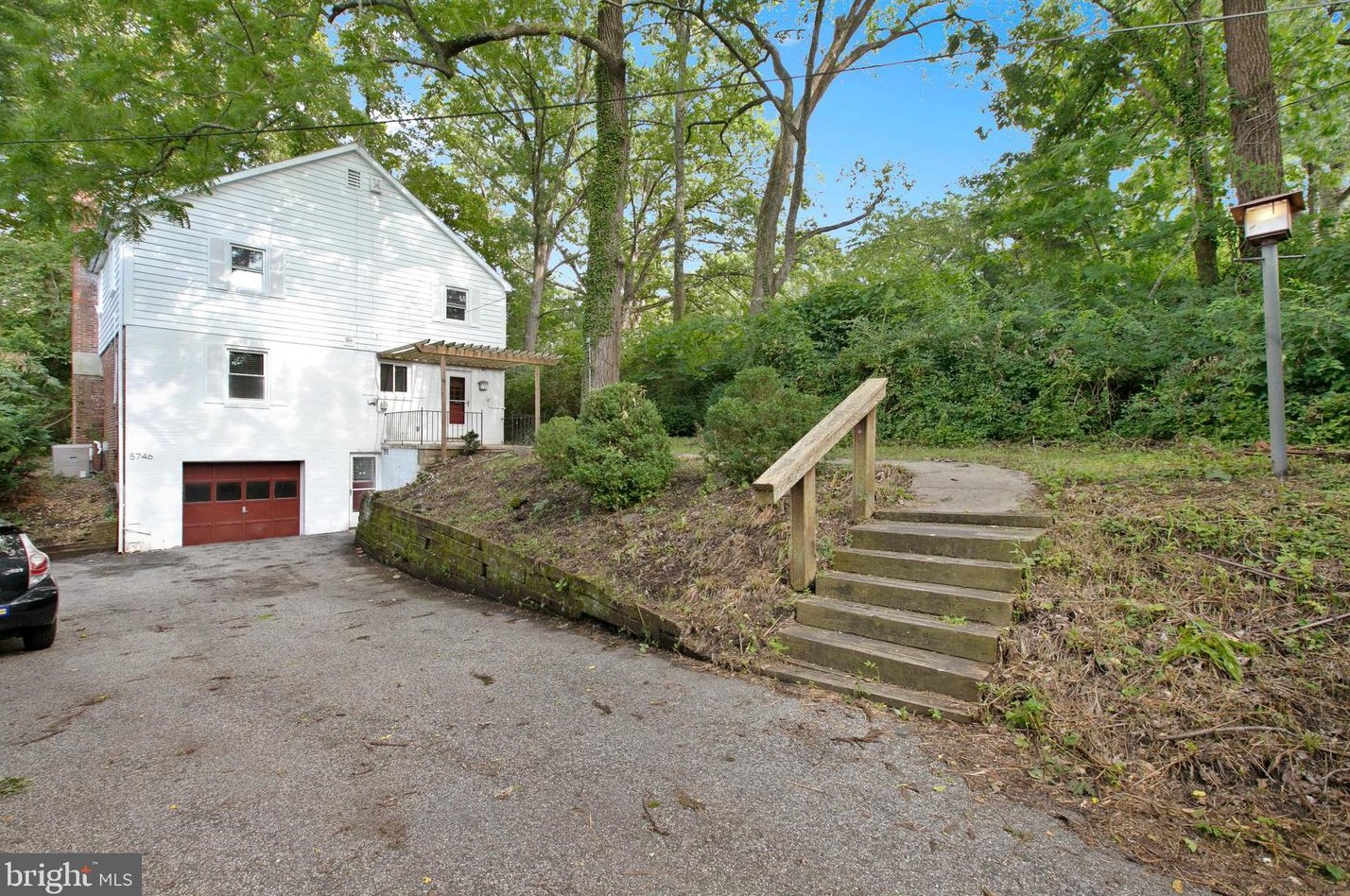 5746 Cross Country Blvd, Baltimore, MD 21209-4230