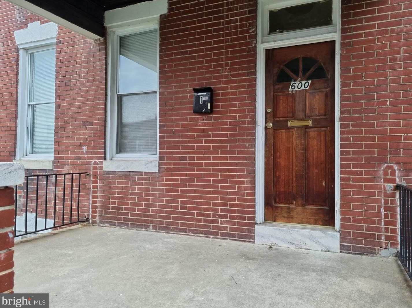 600 Linnard St, Baltimore, MD 21229-2055