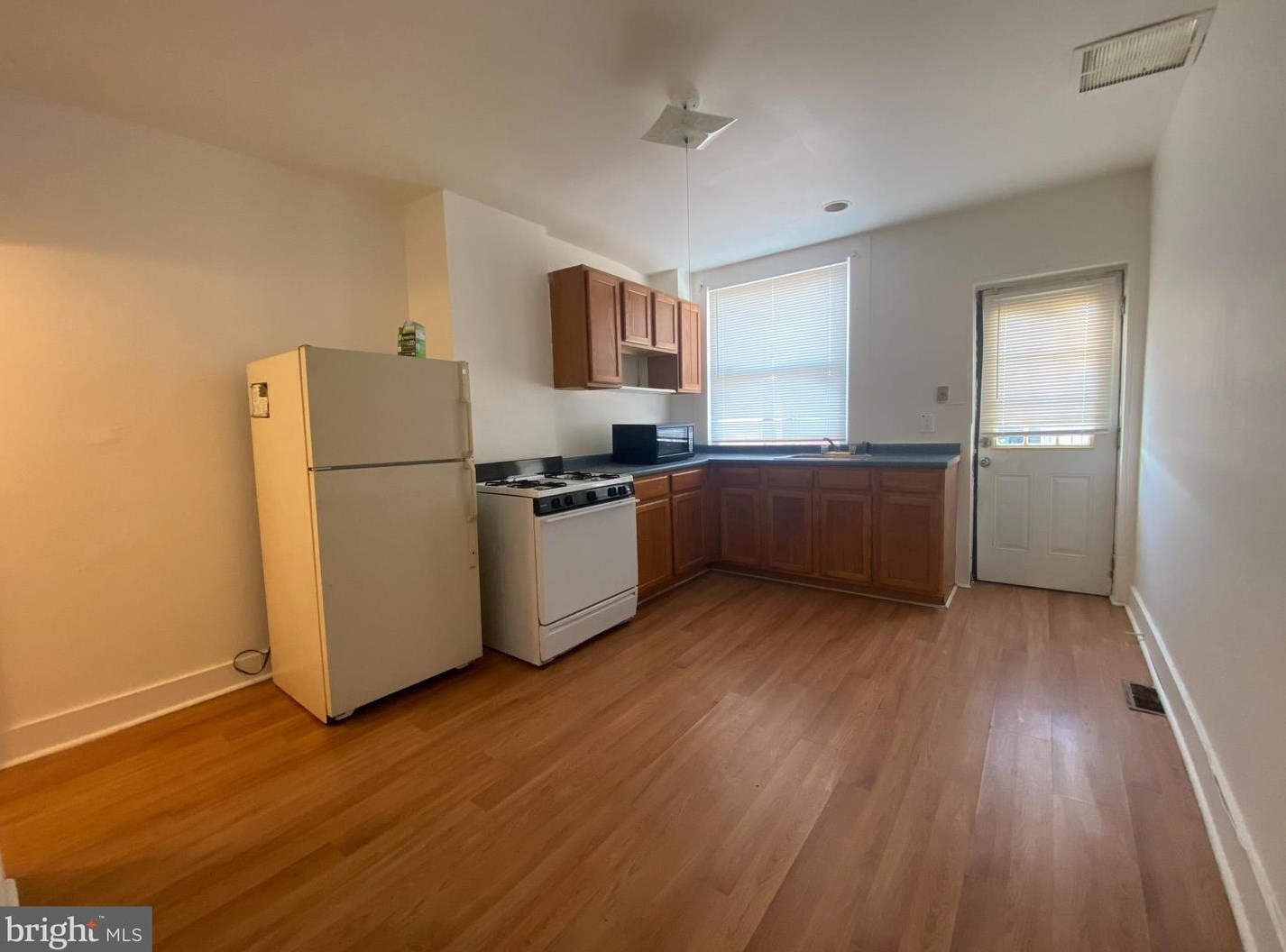 3506 Noble St, Baltimore MD  21224-1517 exterior