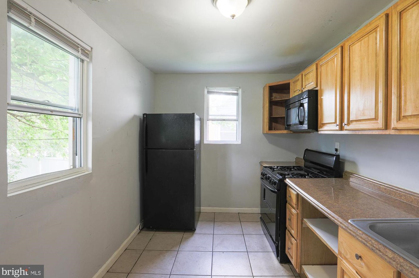 5304 Nuth Ave, Baltimore, MD 21206-5123