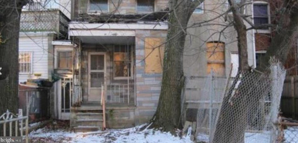 10 Morley St, Baltimore, MD 21229-3755
