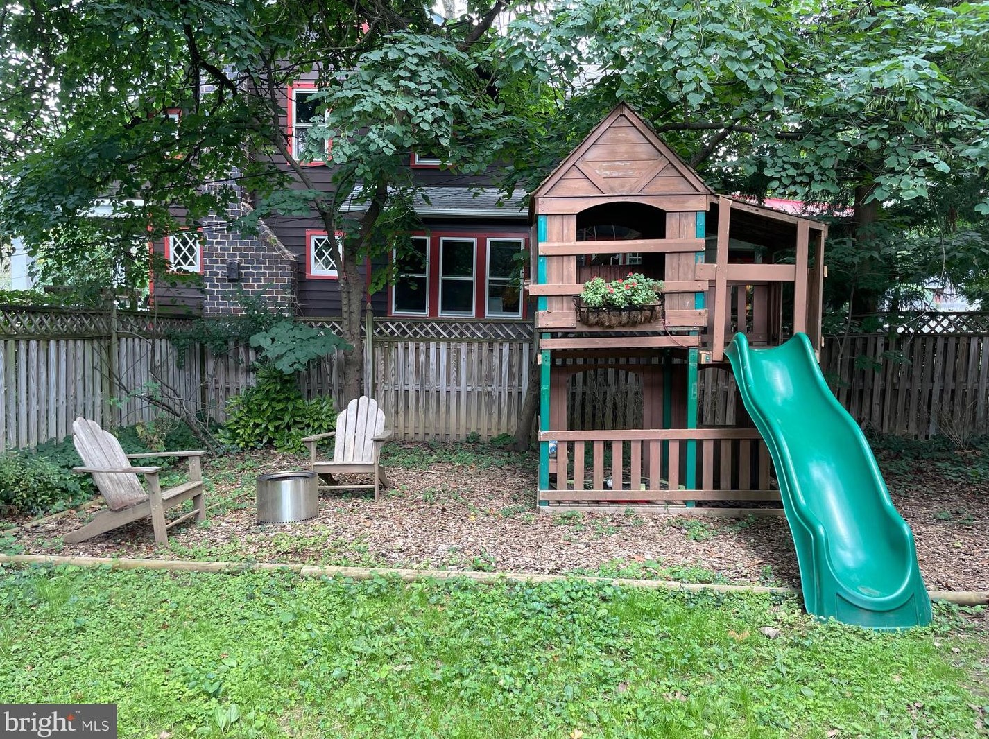 2502 Whitney Ave, Baltimore MD  21215-4145 exterior