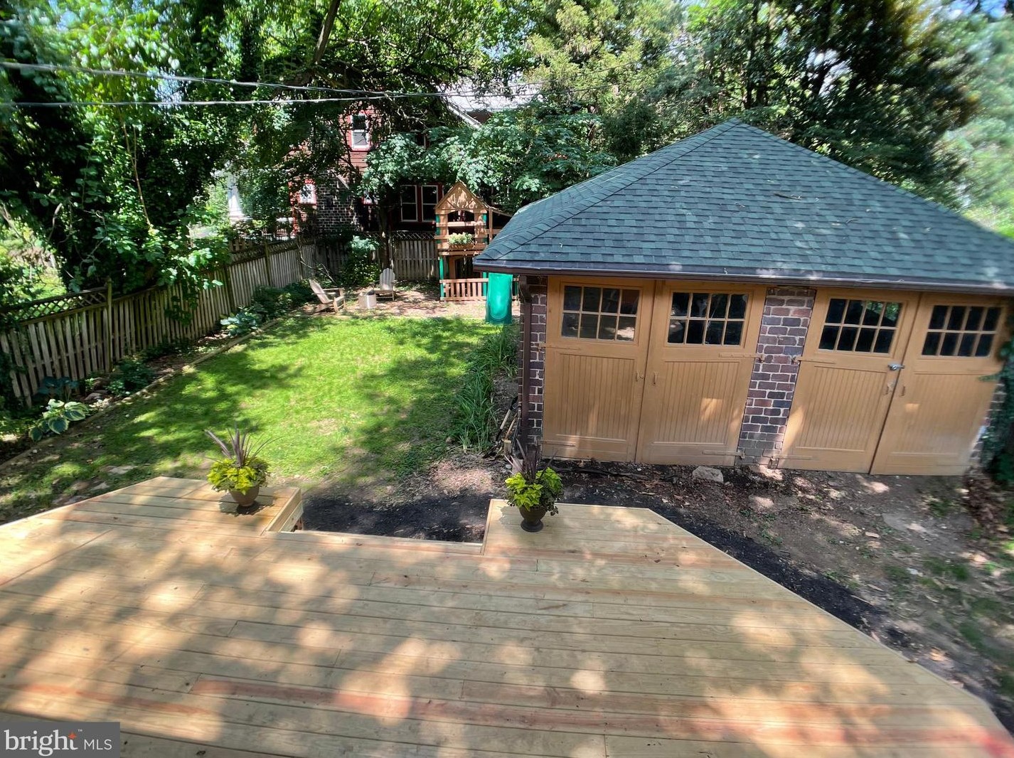 2502 Whitney Ave, Baltimore MD  21215-4145 exterior