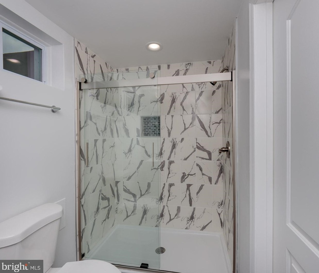 958 Hill Rd, Baltimore MD  21218-1341 exterior