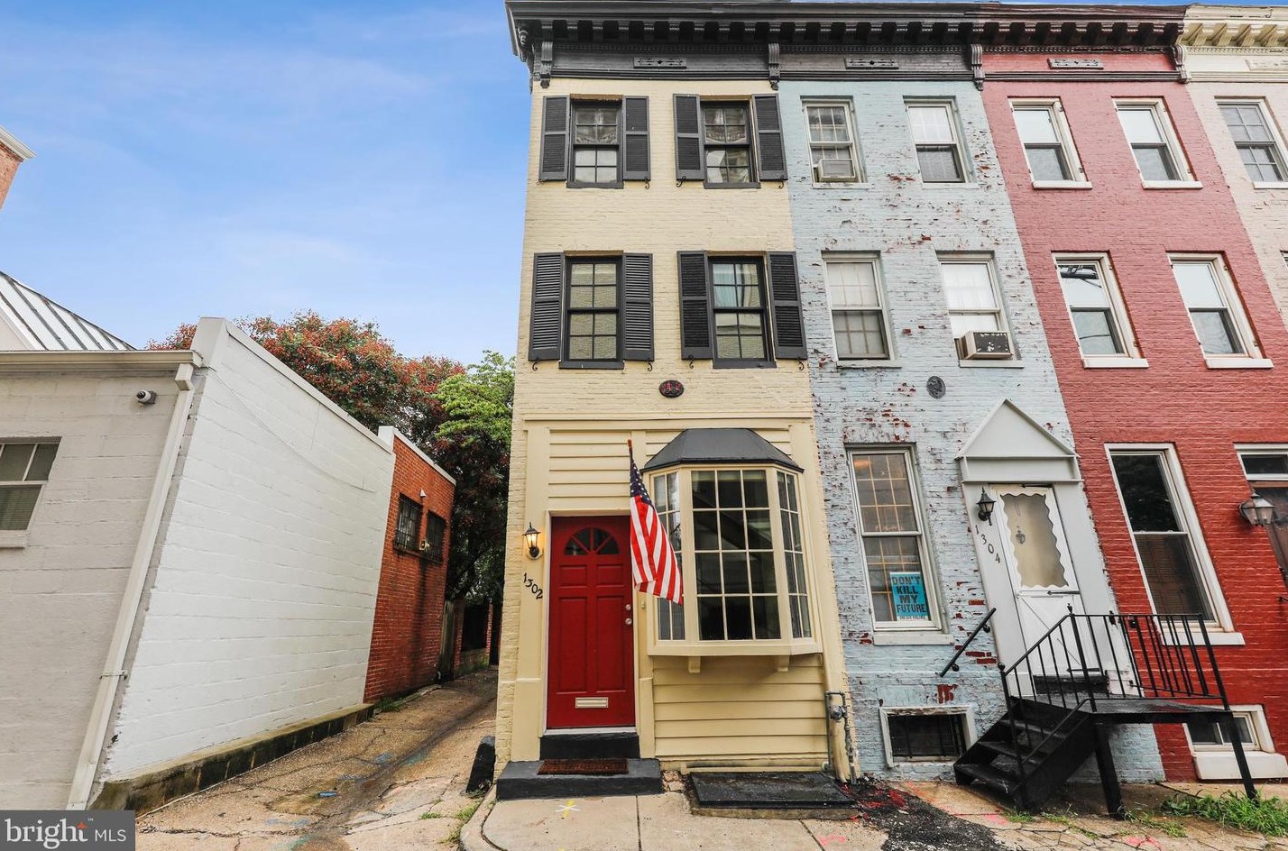 1302 Rutter St, Baltimore, MD 21217-4136
