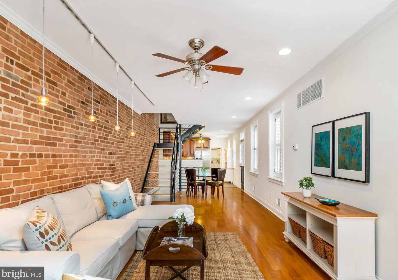 819 Glover St, Baltimore, MD 21205-1609