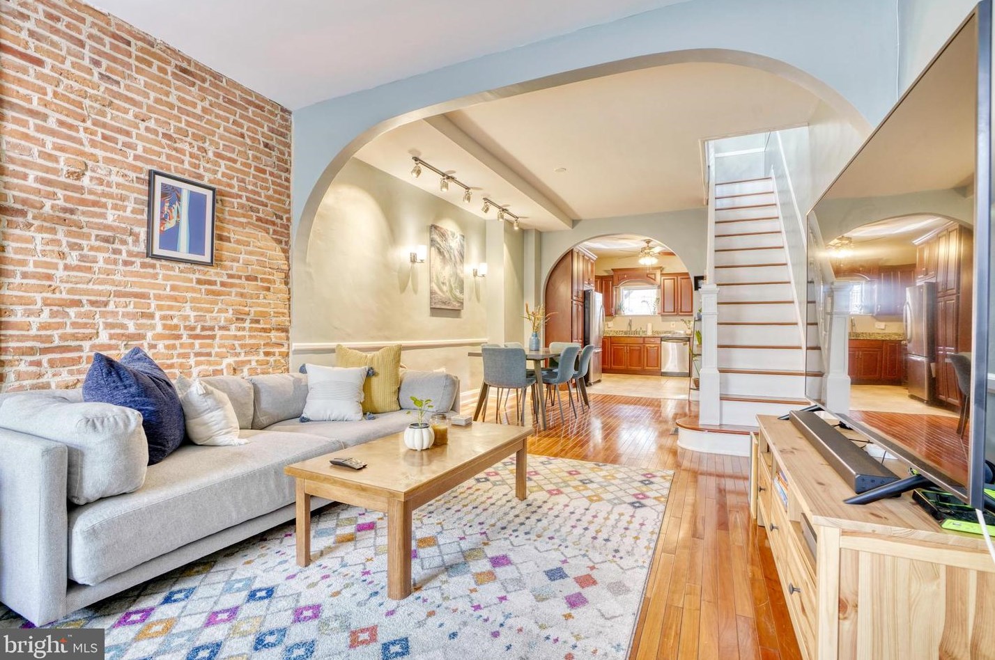 732 Linwood Ave, Baltimore, MD 21224-2720