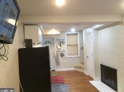 332 Poppleton St, Baltimore, MD 21230-2124