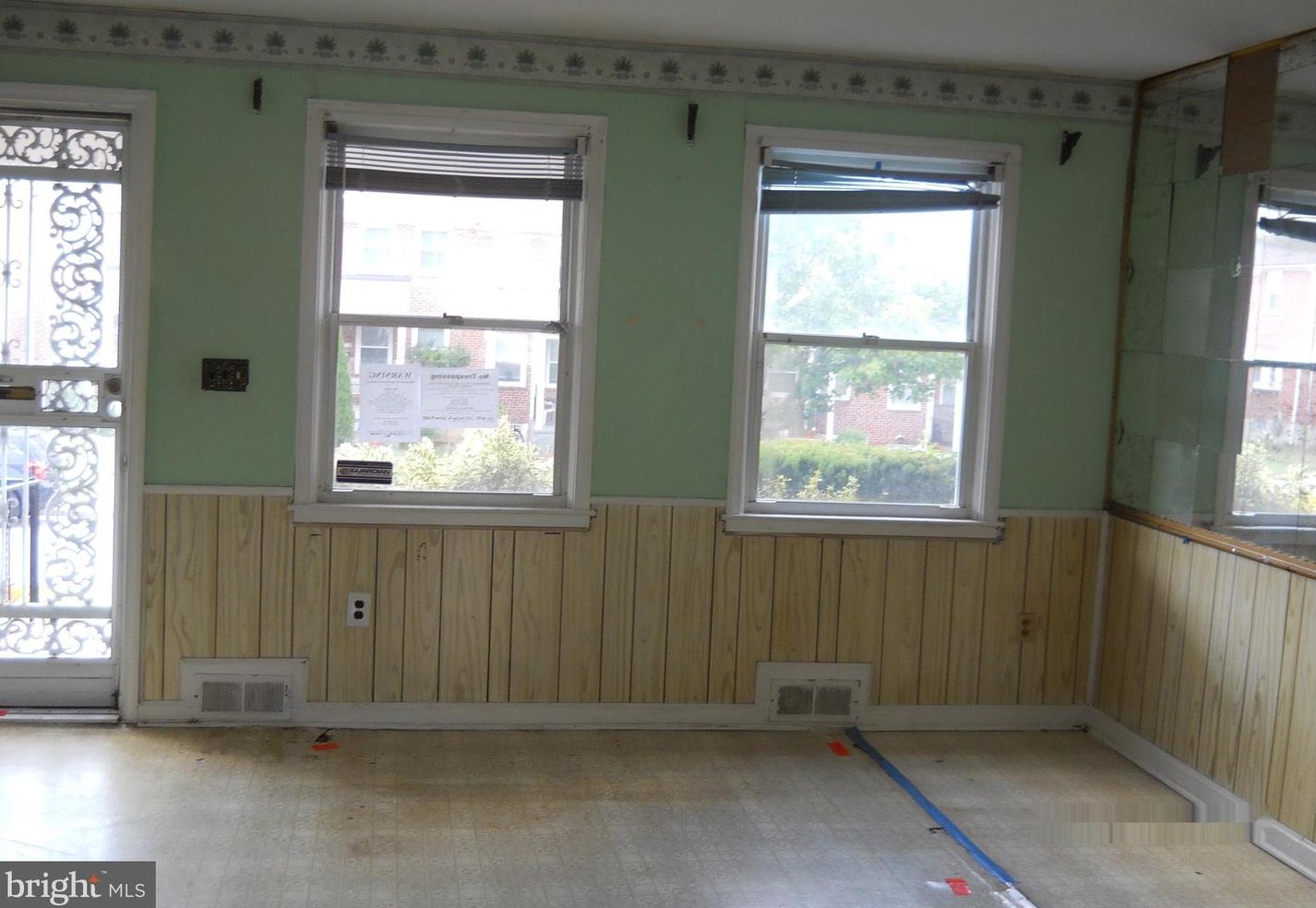 1325 Pentridge Rd, Baltimore, MD 21239-3945