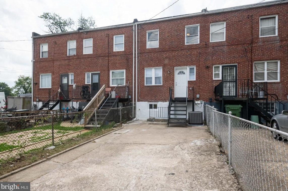1205 Augusta Ave, Baltimore MD  21229-1704 exterior