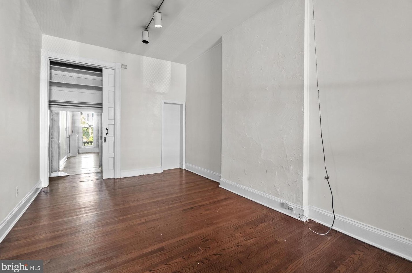 2809 Calvert St, Baltimore MD  21218-4410 exterior
