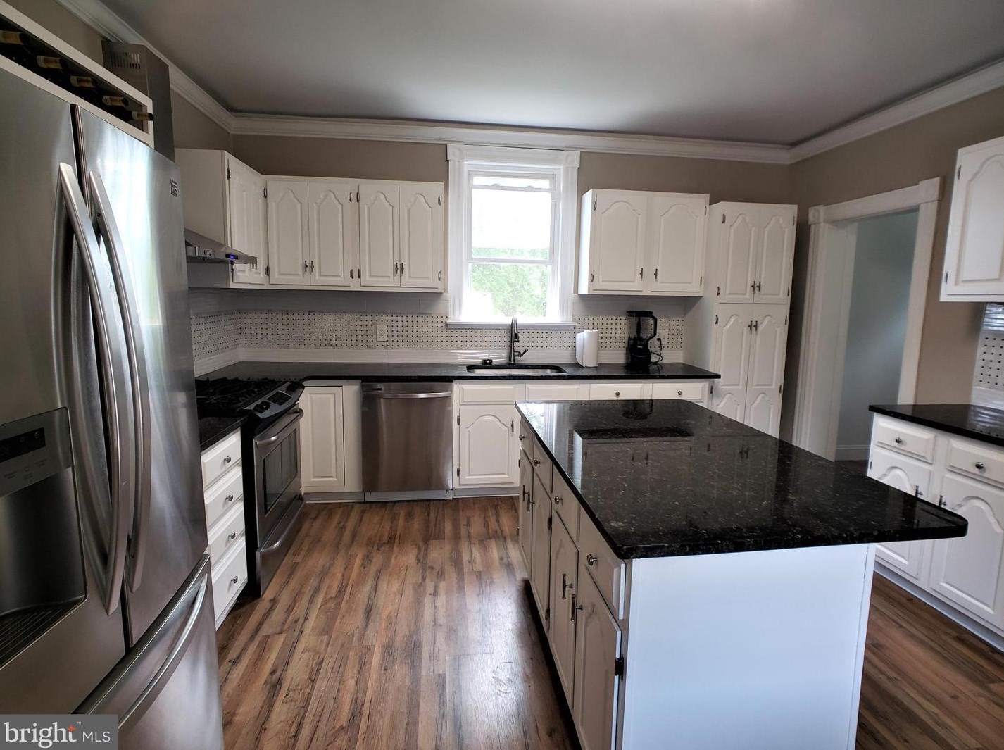 4111 Southern Ave, Baltimore MD  21206-5541 exterior