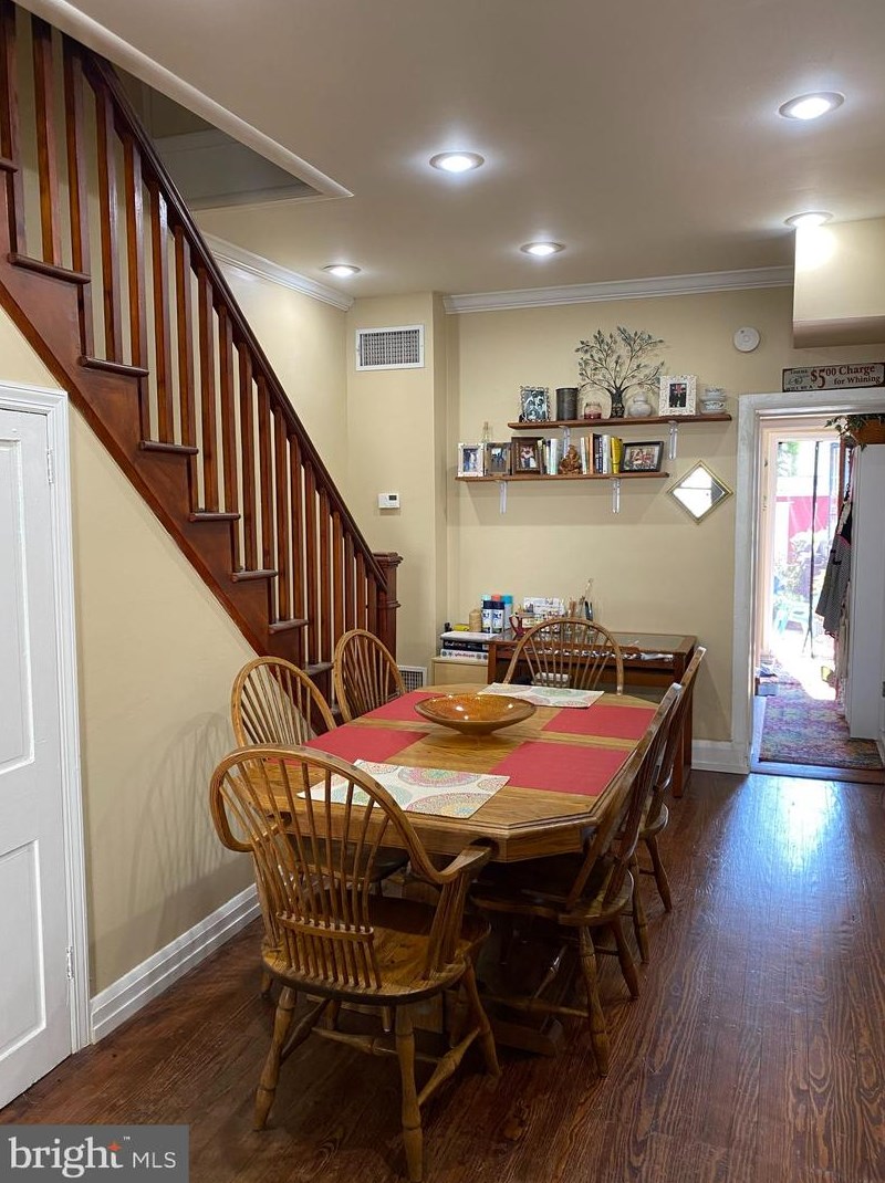 502 Montford Ave, Baltimore MD  21205-2523 exterior