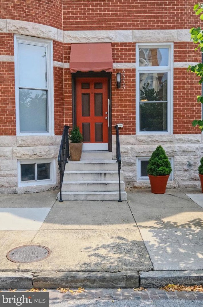 2225 Brookfield Ave, Baltimore MD  21217-4619 exterior