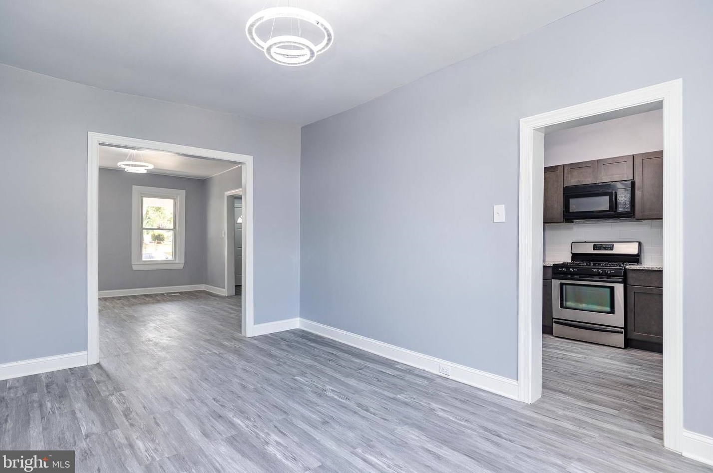 2428 Keyworth Ave, Baltimore MD  21215-7633 exterior