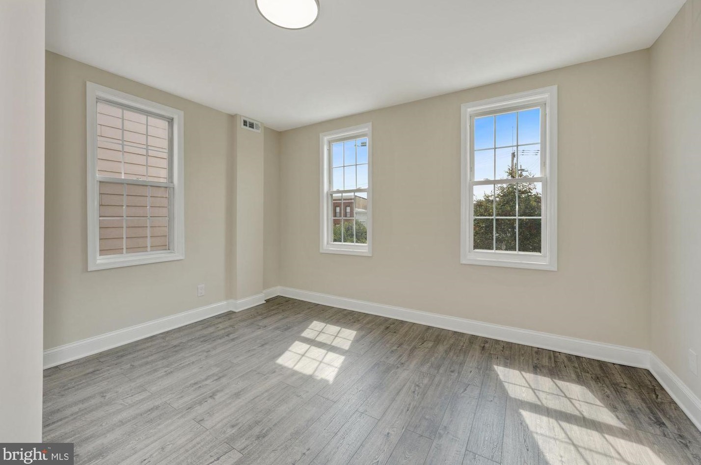 3623 Roland Ave, Baltimore MD  21211-2408 exterior