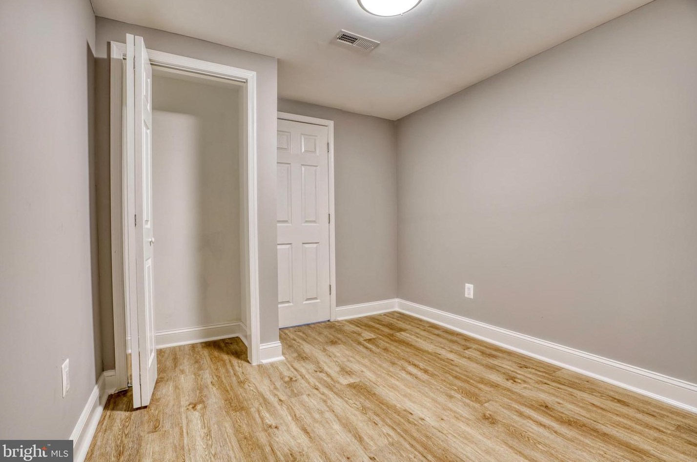 712 Madeira St, Baltimore MD  21205-2402 exterior