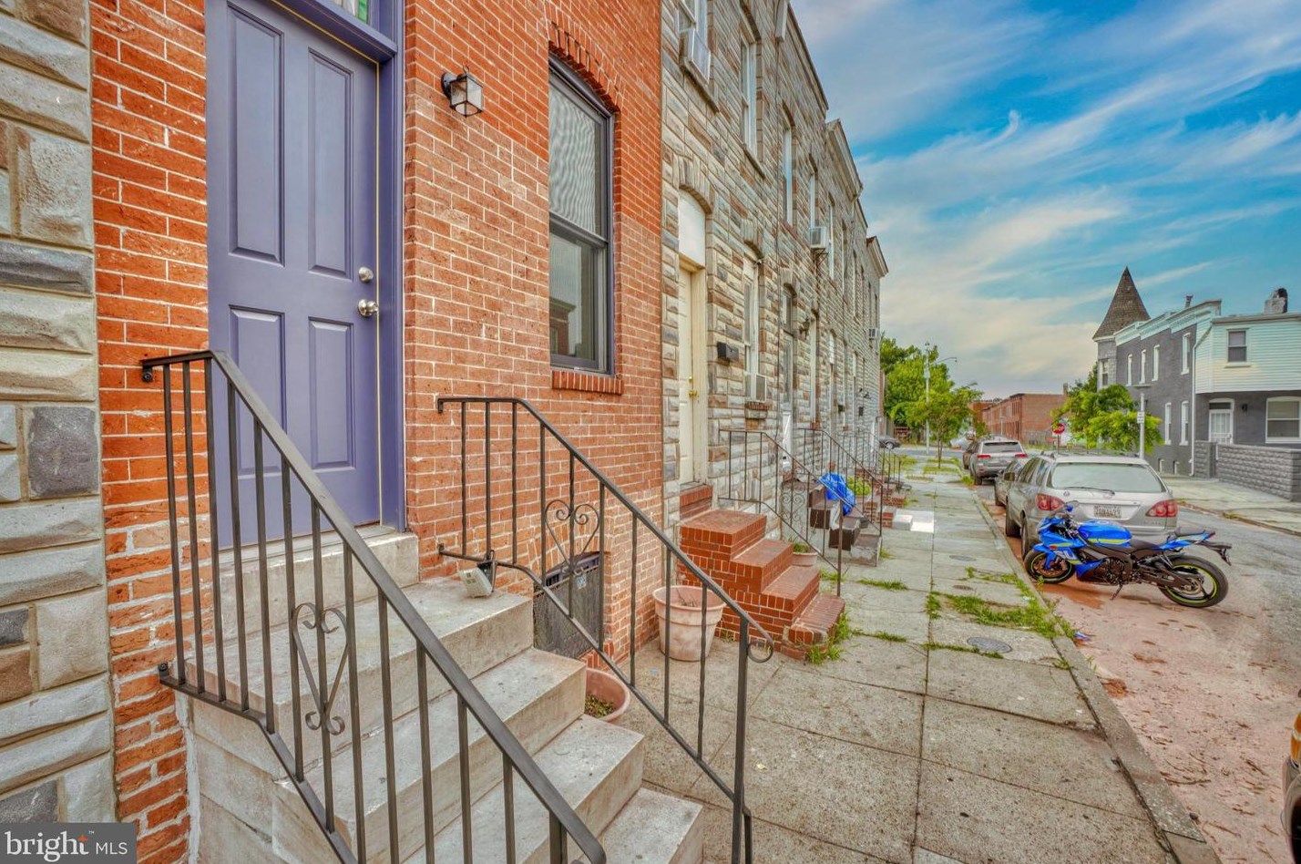 712 Madeira St, Baltimore MD  21205-2402 exterior
