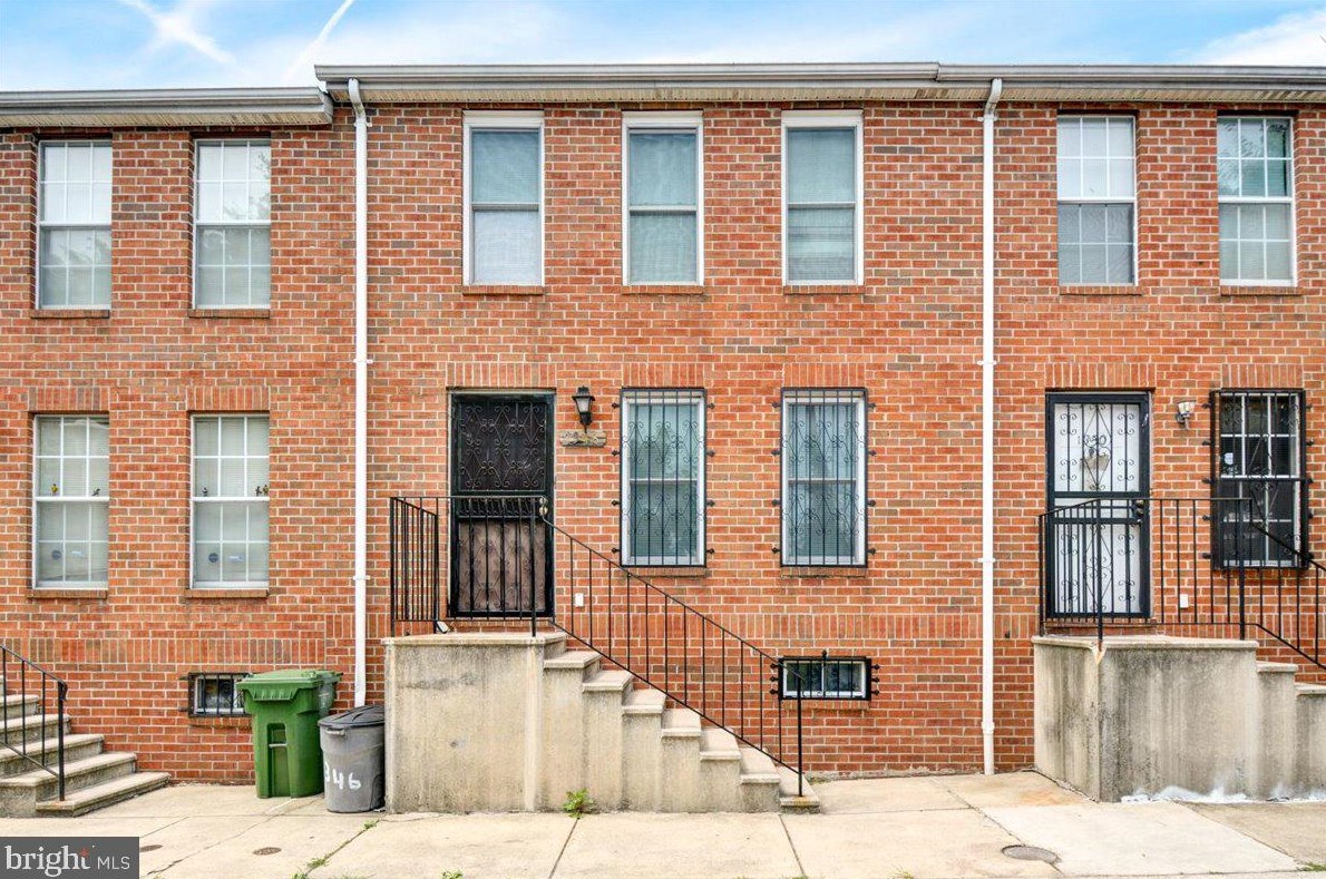 1348 Stockton St, Baltimore, MD 21217-2752
