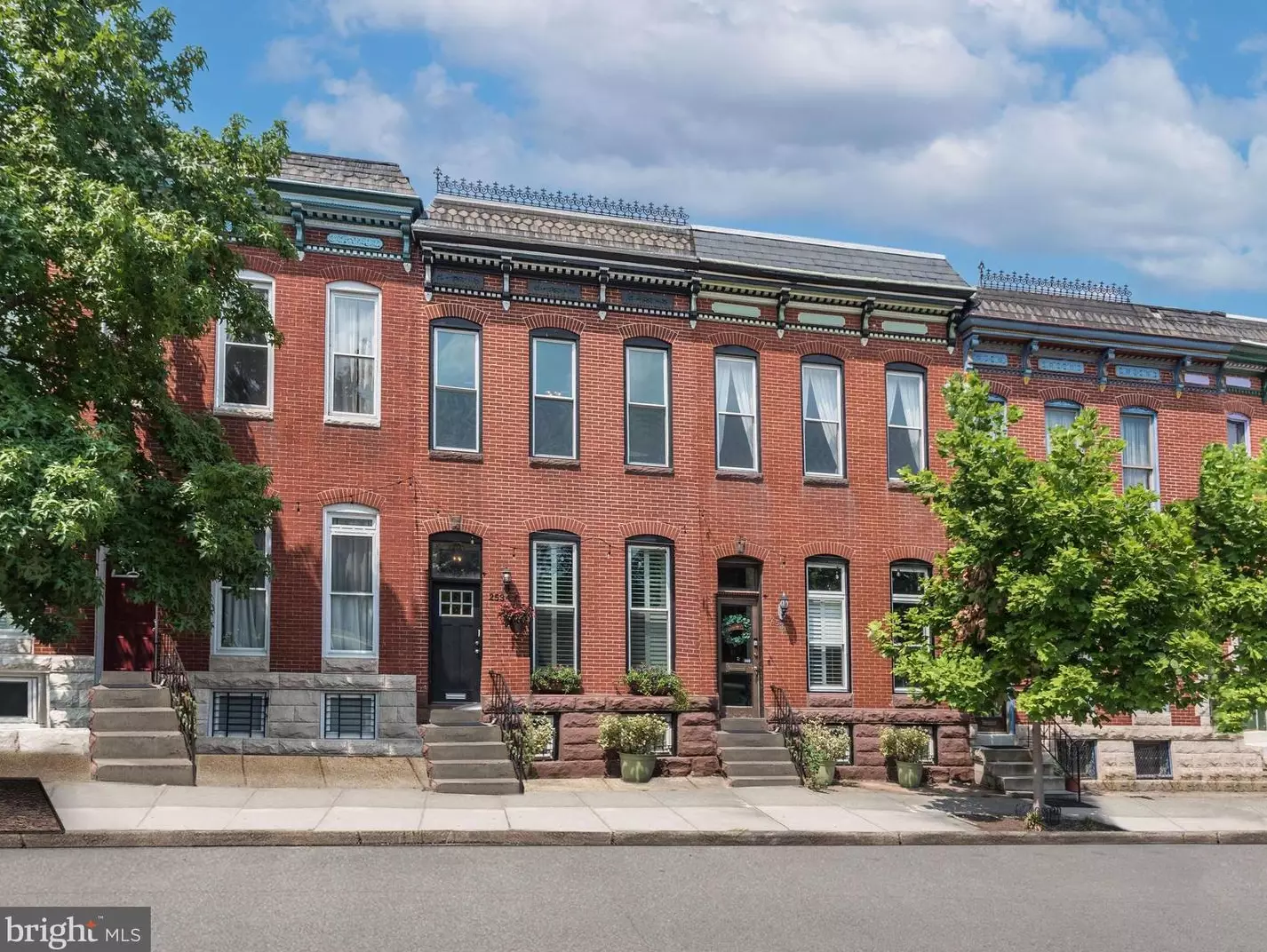 2534 Baltimore St, Baltimore, MD 21224-1128