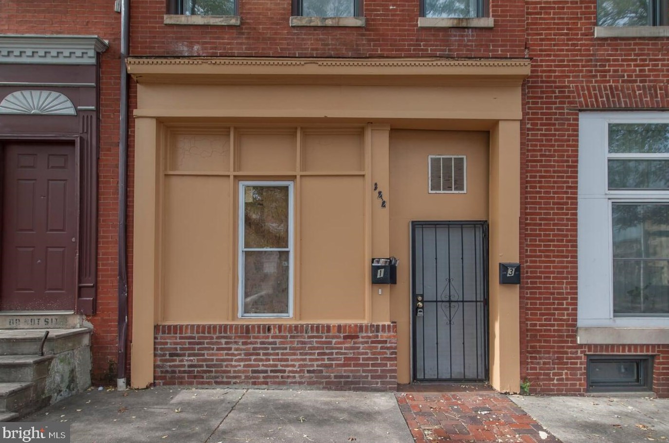 322 Paca St, Baltimore, MD 21201-1814