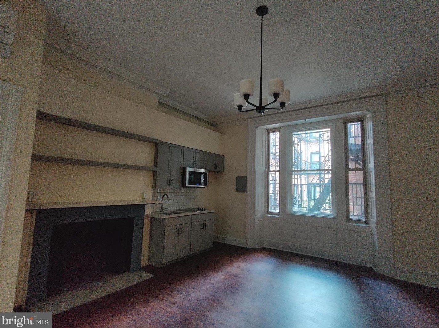 6 E Franklin St #3, Baltimore, MD 21202