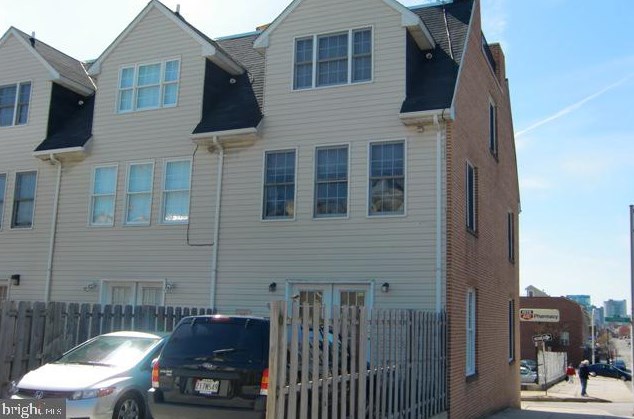 701 S Streeper St, Baltimore, MD 21205