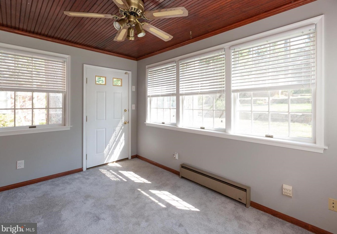 4023 Deepwood Rd, Baltimore MD  21218-1404 exterior