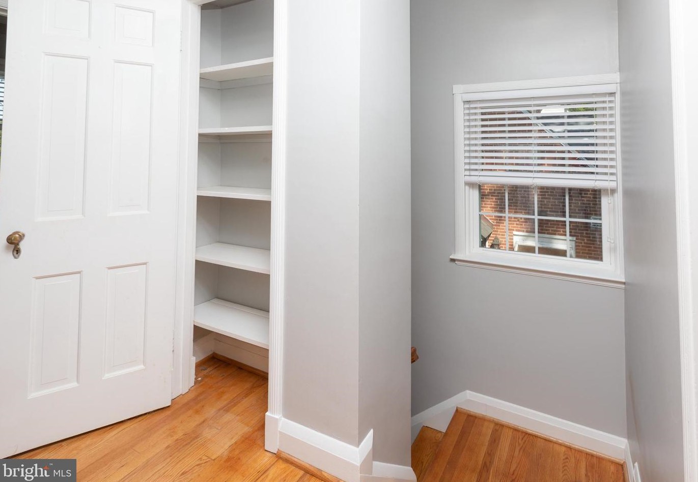 4023 Deepwood Rd, Baltimore MD  21218-1404 exterior