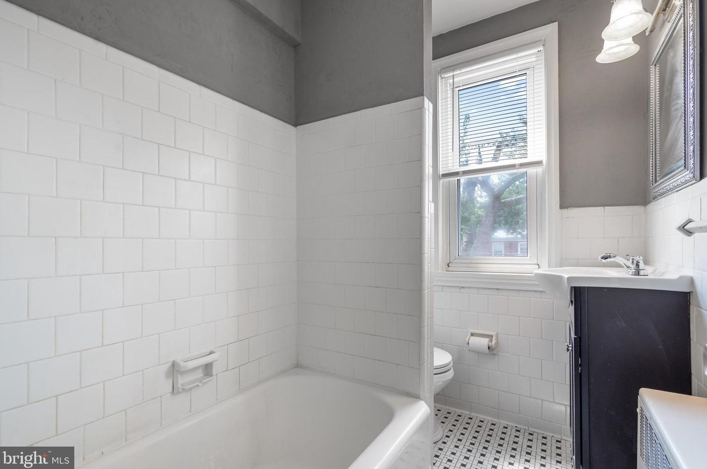 3506 Greenvale Rd, Baltimore MD  21229-5112 exterior