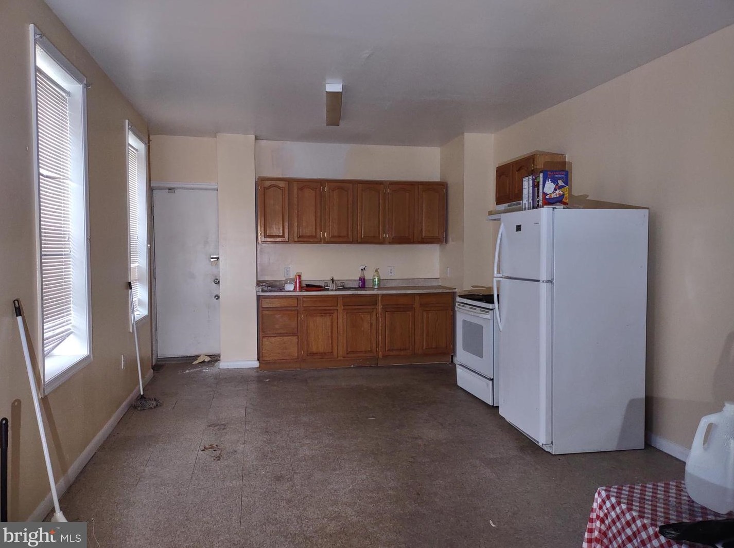 31 Smallwood St, Baltimore, MD 21223-1556