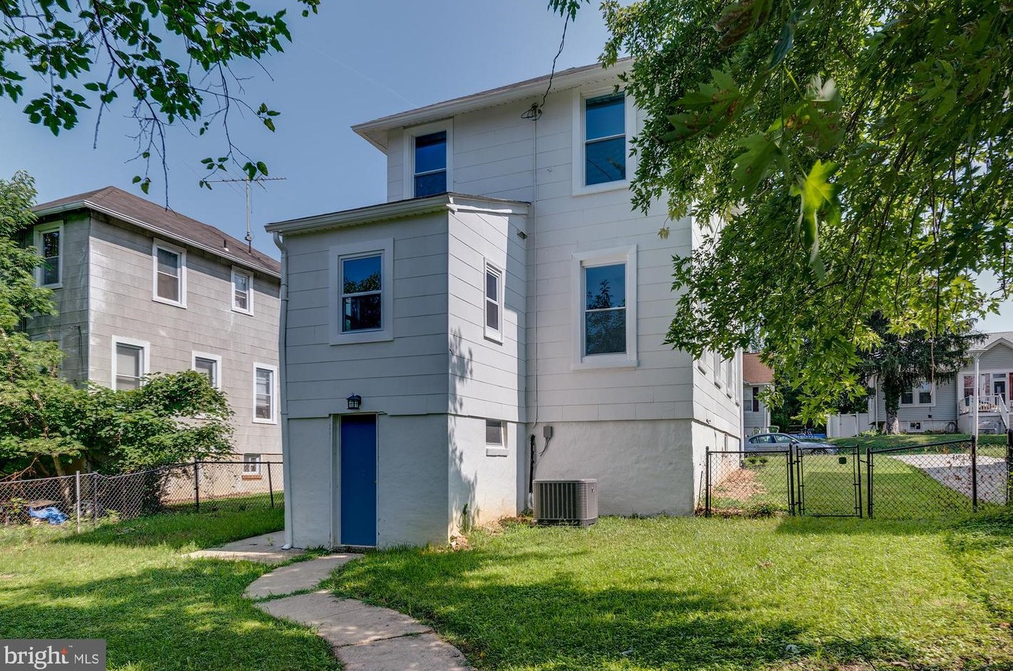 4307 Stanwood Ave, Baltimore MD  21206-6448 exterior
