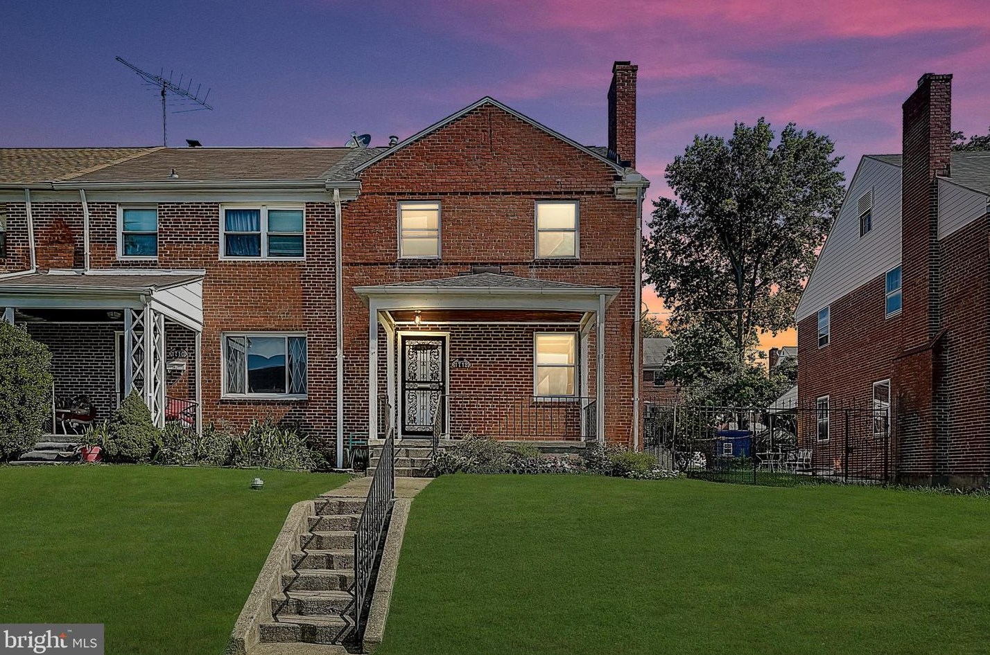 1712 Burnwood Rd, Baltimore, MD 21239-3701