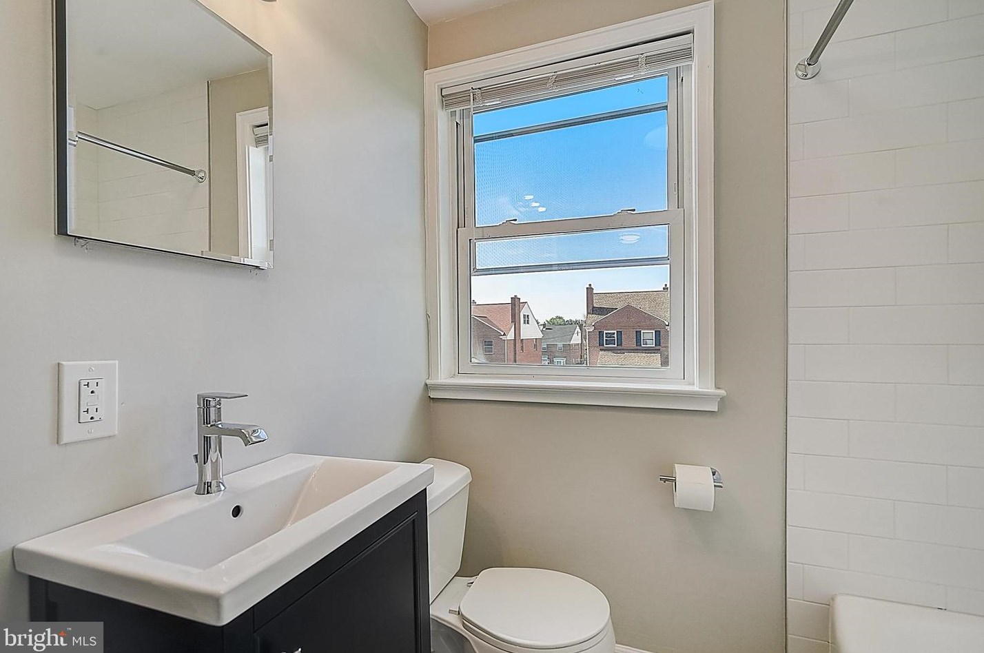 1712 Burnwood Rd, Baltimore MD 21239-3701 exterior