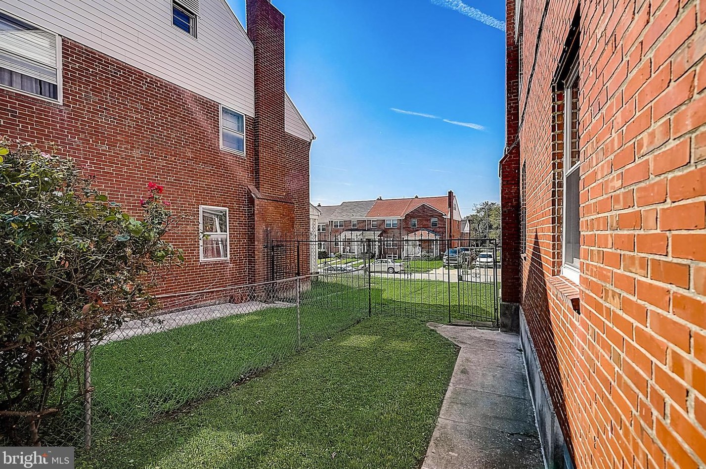 1712 Burnwood Rd, Baltimore MD 21239-3701 exterior