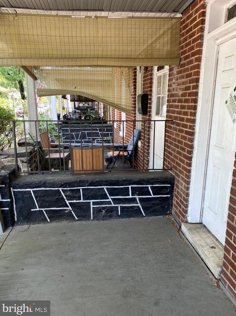 1001 Darley Ave, Baltimore, MD 21218-5528