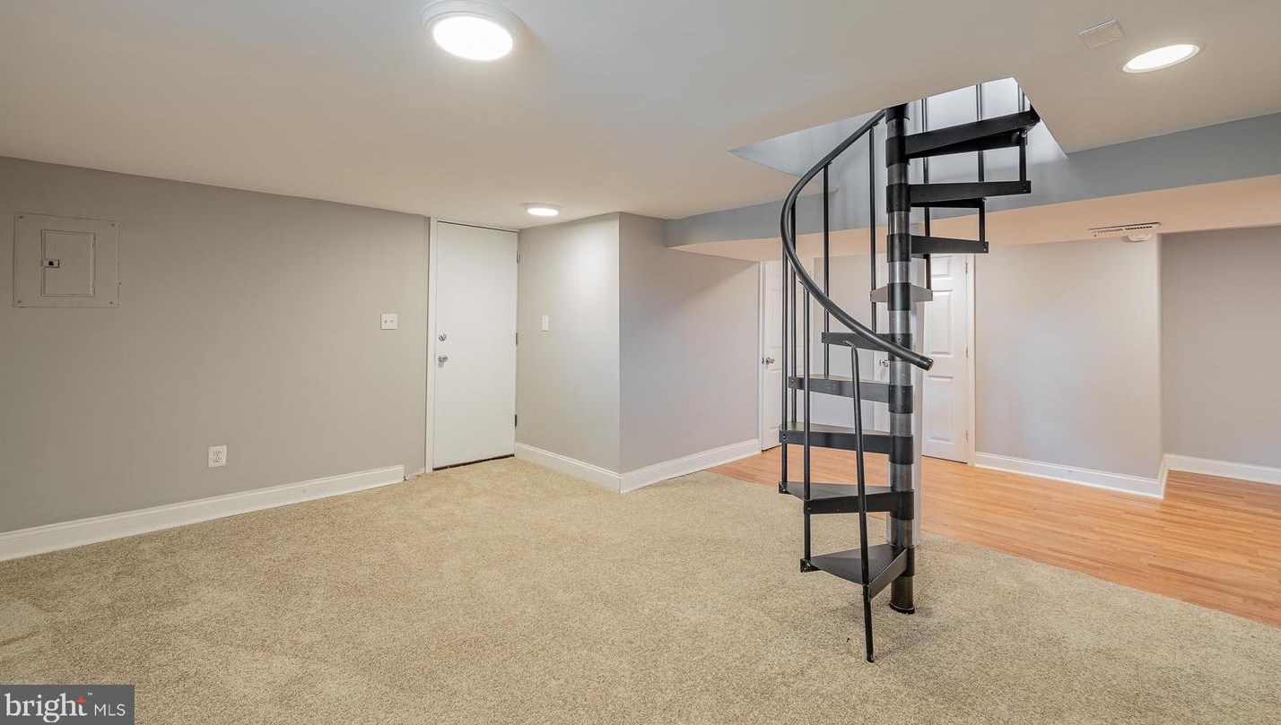 3600 Plateau Ave, Baltimore MD  21207-7172 exterior