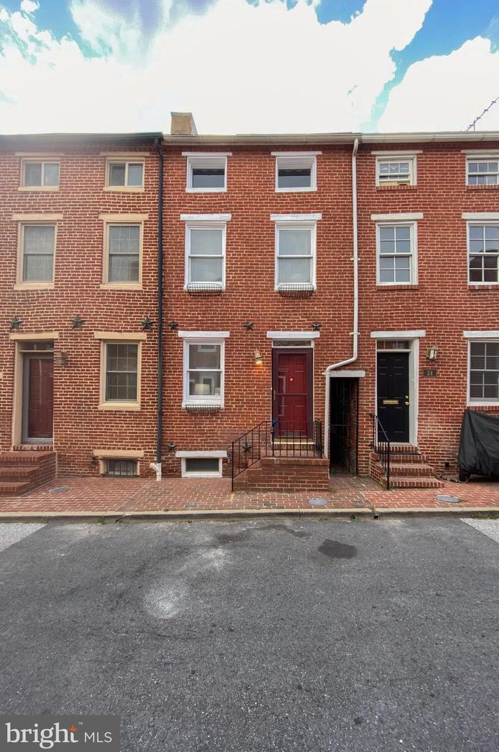 22 Hamburg St, Baltimore MD  21230-4034 exterior