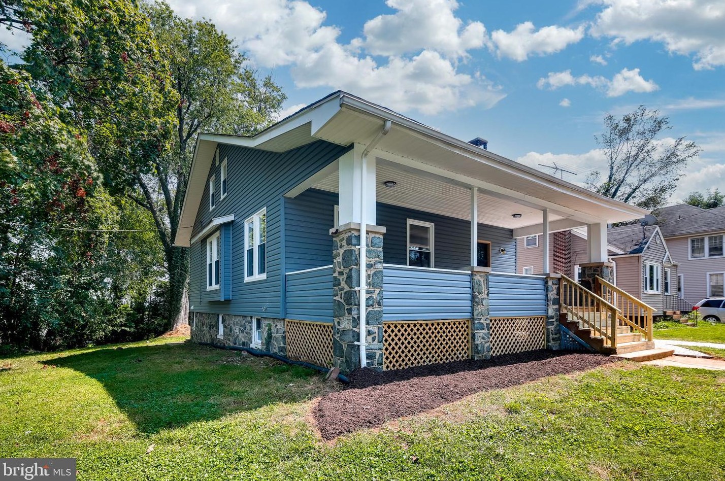 401 Hazlett Ave, Baltimore, MD 21229-3917