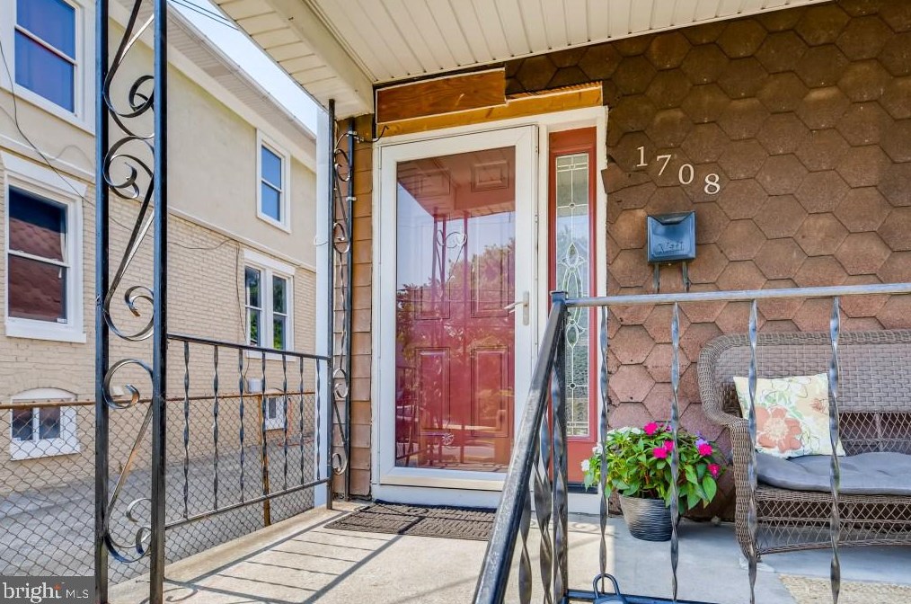 1708 Desoto Rd, Baltimore, MD 21230-1208