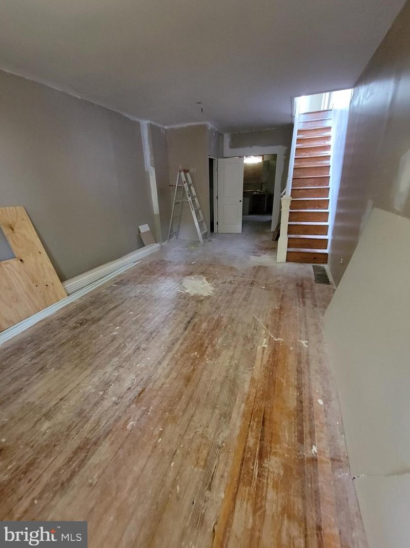 3021 Chesterfield Ave, Baltimore MD  21213-1701 exterior