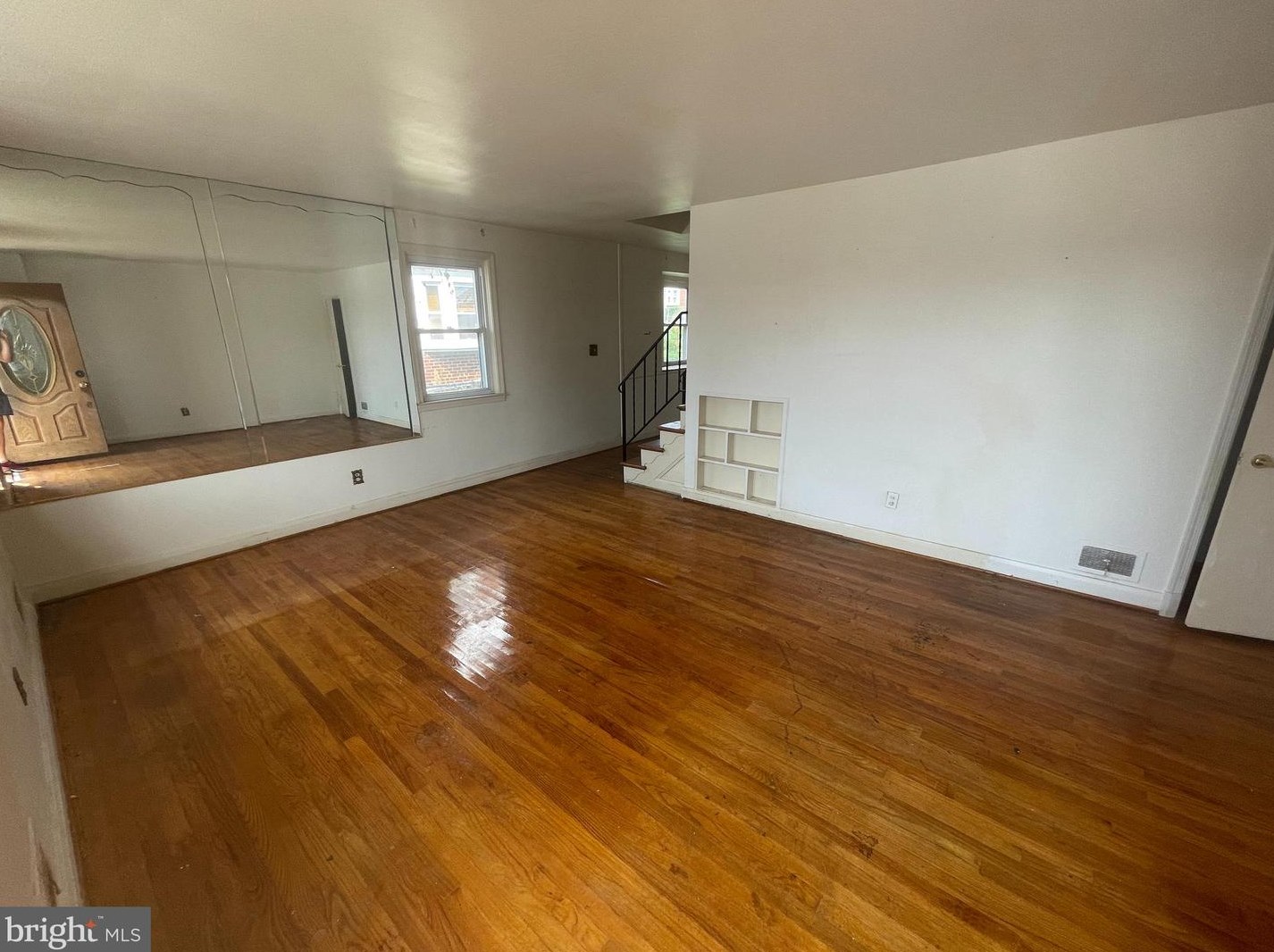 2216 Louise Ave, Baltimore, MD 21214-1537